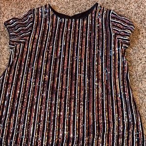 Short sleeve sequins blouse